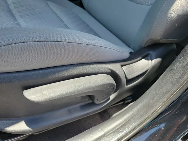 2023 Kia Rio S photo 11
