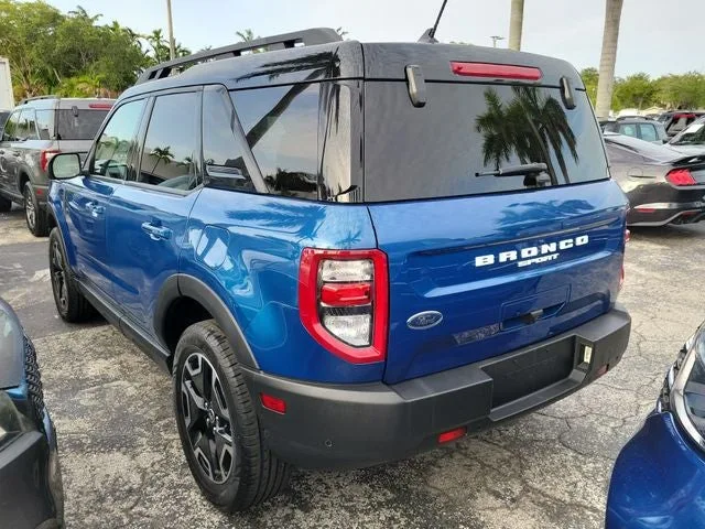 2024 Ford Bronco Sport Outer Banks photo 4