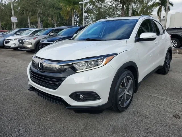 2021 Honda HR-V EX-L photo 3