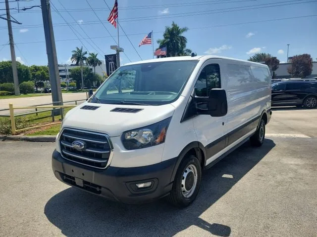 2020 Ford Transit-250 T-250 130" Low Rf 9070 GVWR RWD photo 2