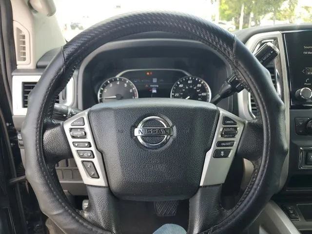 2021 Nissan Titan SV photo 18