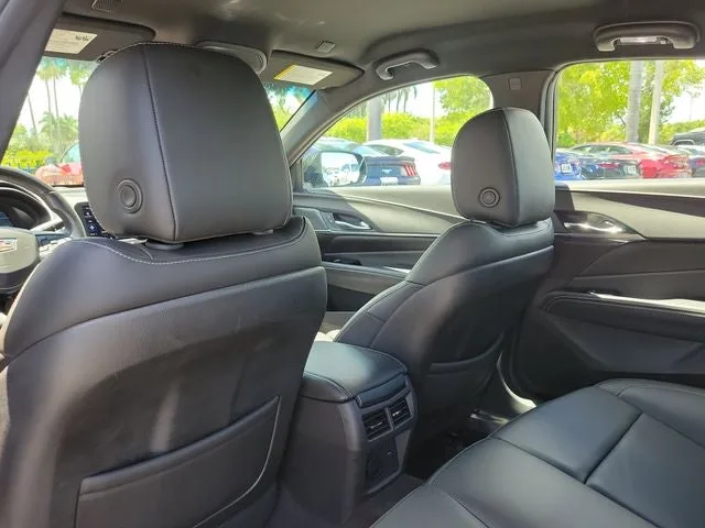 2023 Cadillac CT4 V-Series photo 10