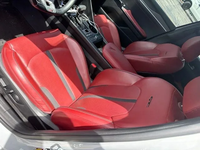 2021 Kia K5 GT-Line photo 10