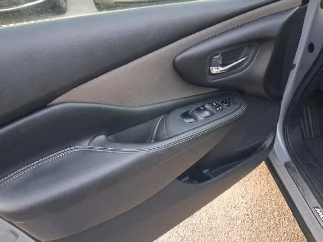 2023 Nissan Murano SV photo 12