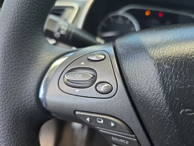 2019 Nissan Murano S photo 24