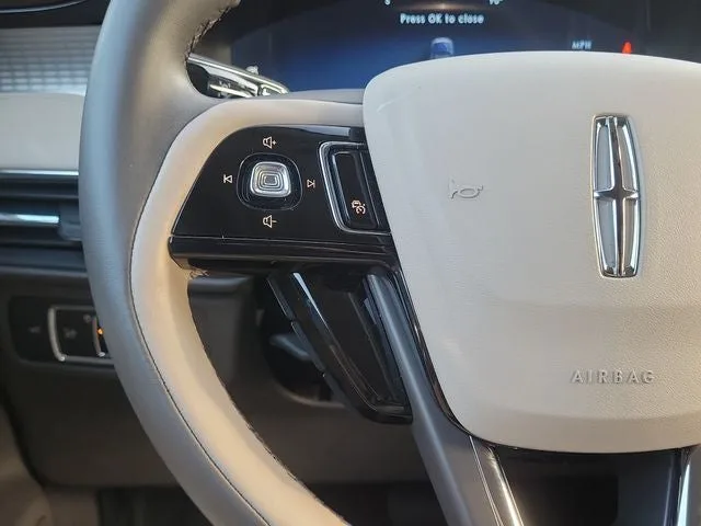 2024 Lincoln Corsair Premiere photo 20