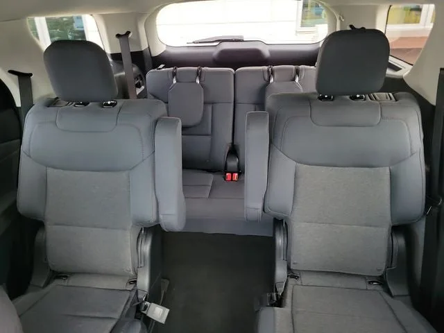 2026 Ford Explorer Active photo 12