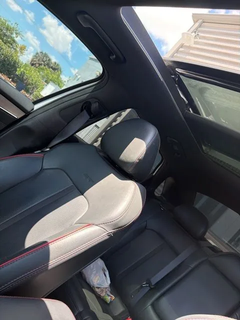 2023 Kia K5 GT photo 4