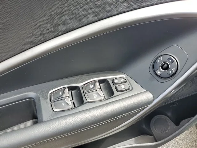 2018 Hyundai Santa Fe Sport 2.0T photo 15