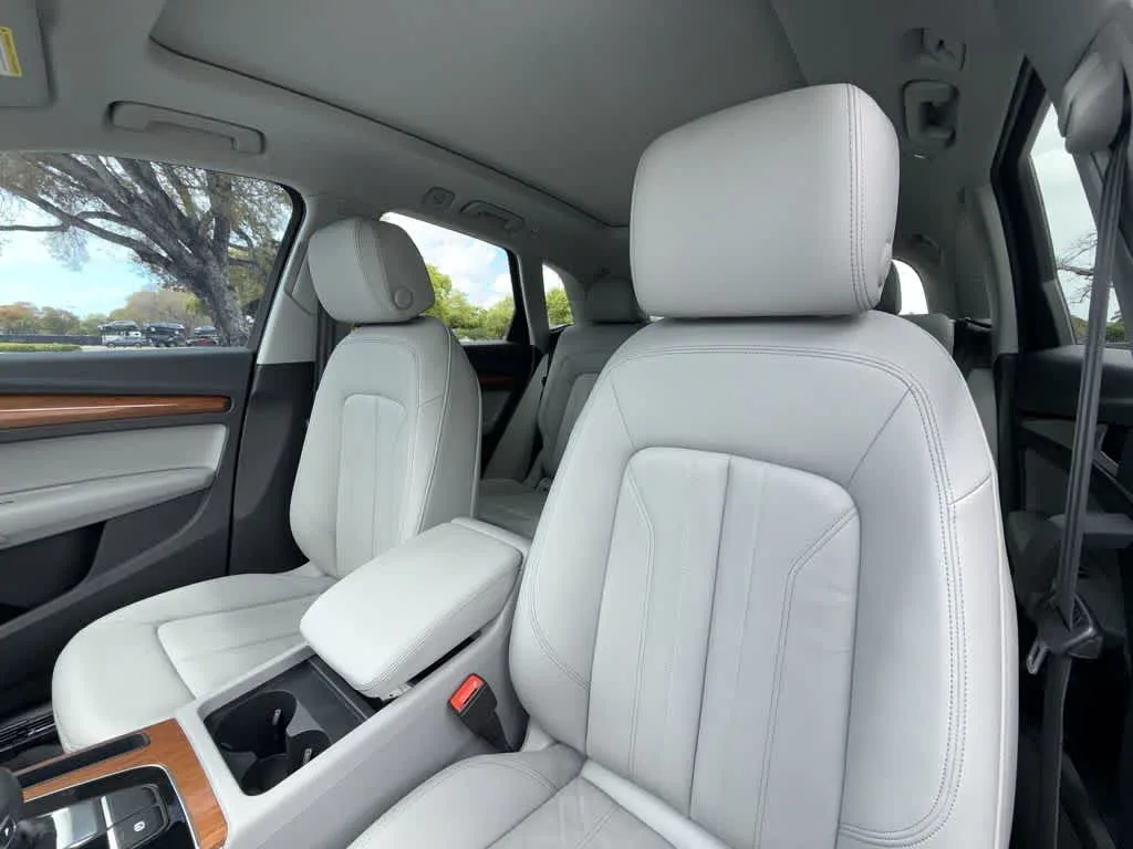 2023 Audi Q5 S line Premium photo 14