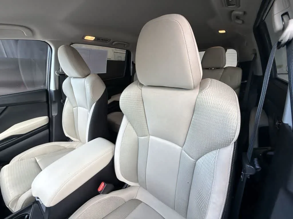 2023 Subaru Ascent Premium photo 14