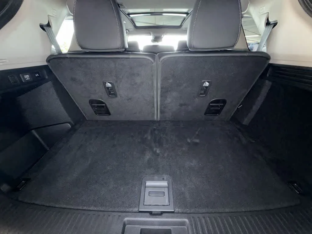 2025 Acura MDX w/Technology Package photo 24