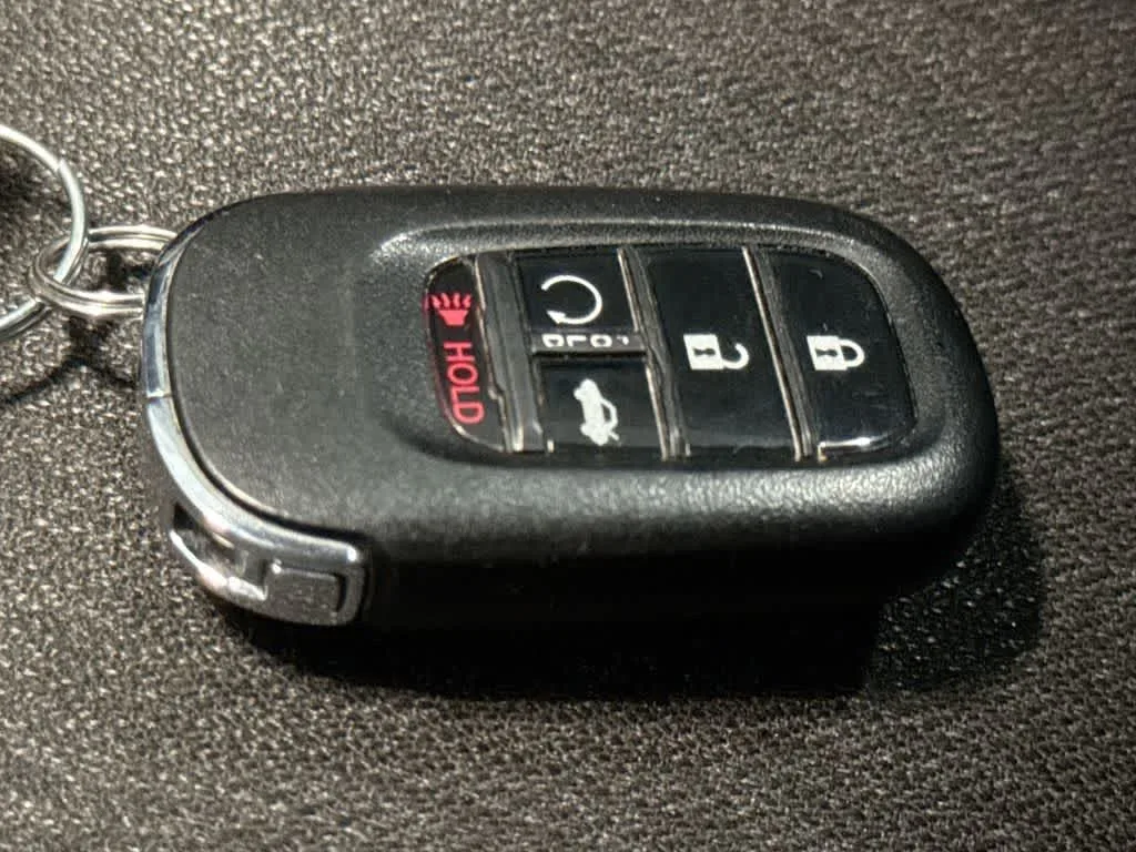 2025 Honda Accord LX photo 28