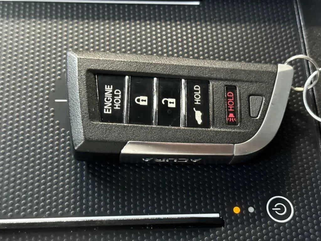 2025 Acura MDX w/Technology Package photo 28
