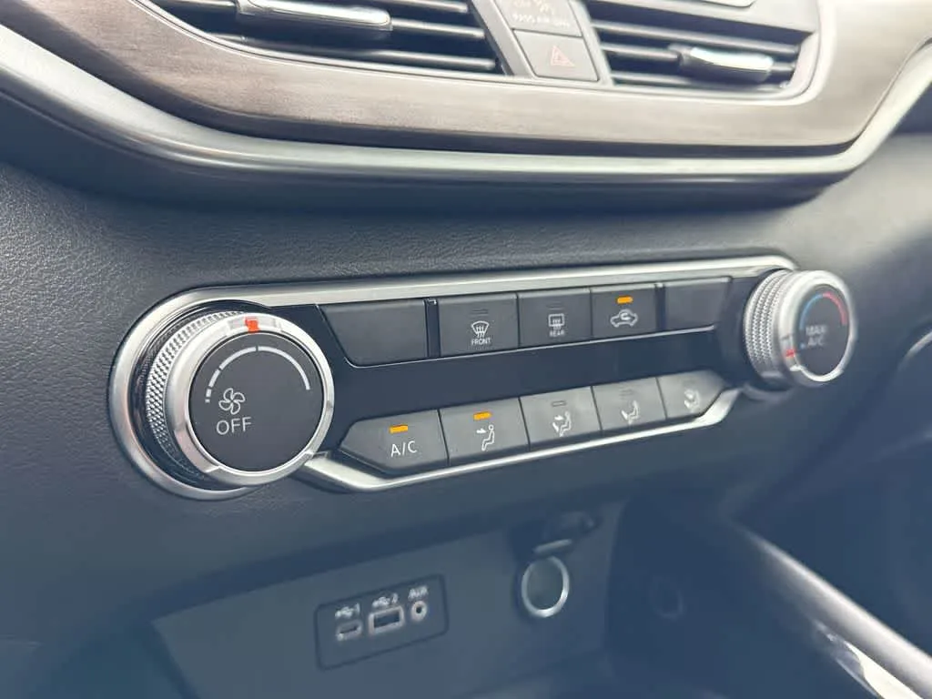 2023 Nissan Altima 2.5 SV photo 19