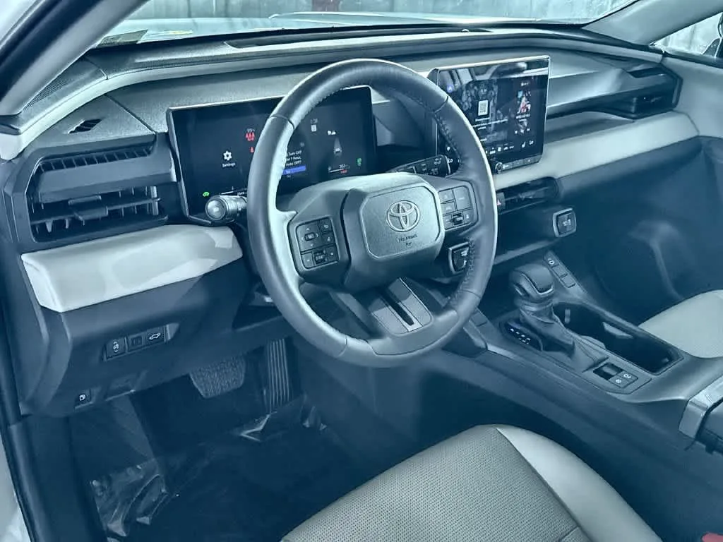 2026 Toyota RAV4 XLE Premium photo 13