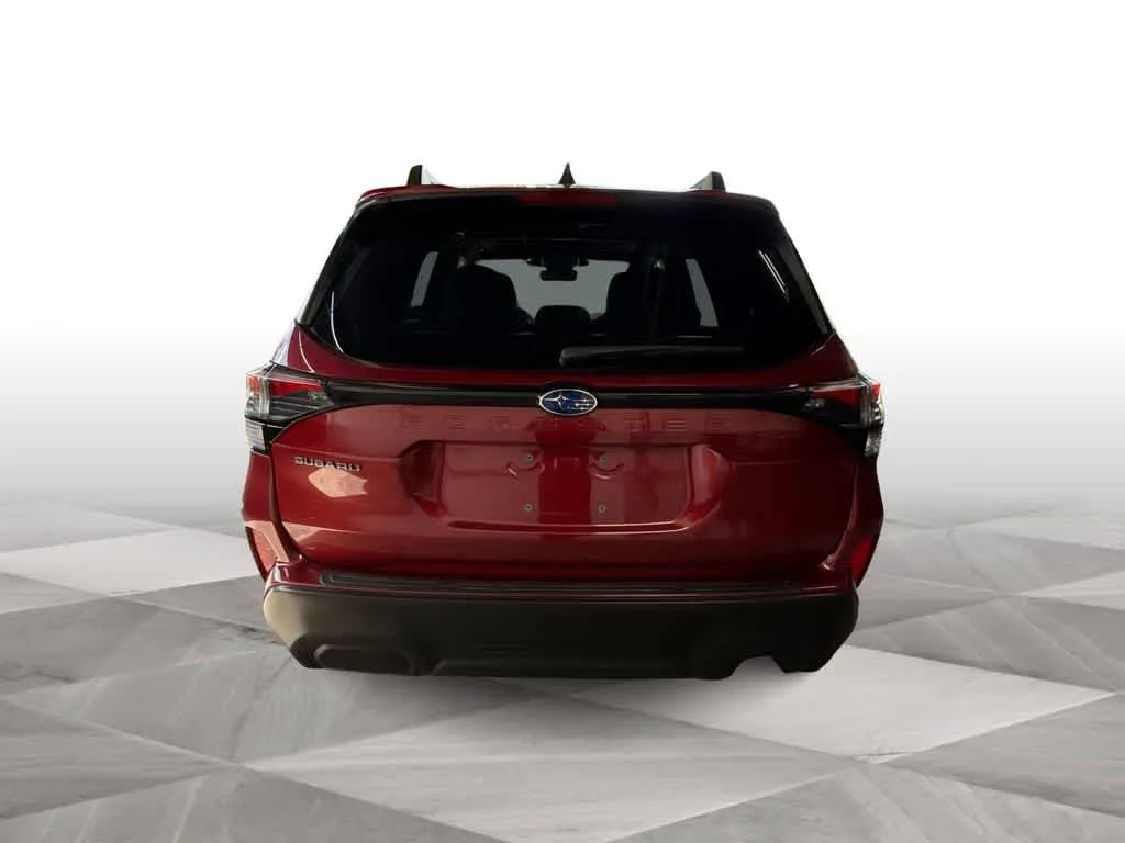 2025 Subaru Forester Premium photo 7