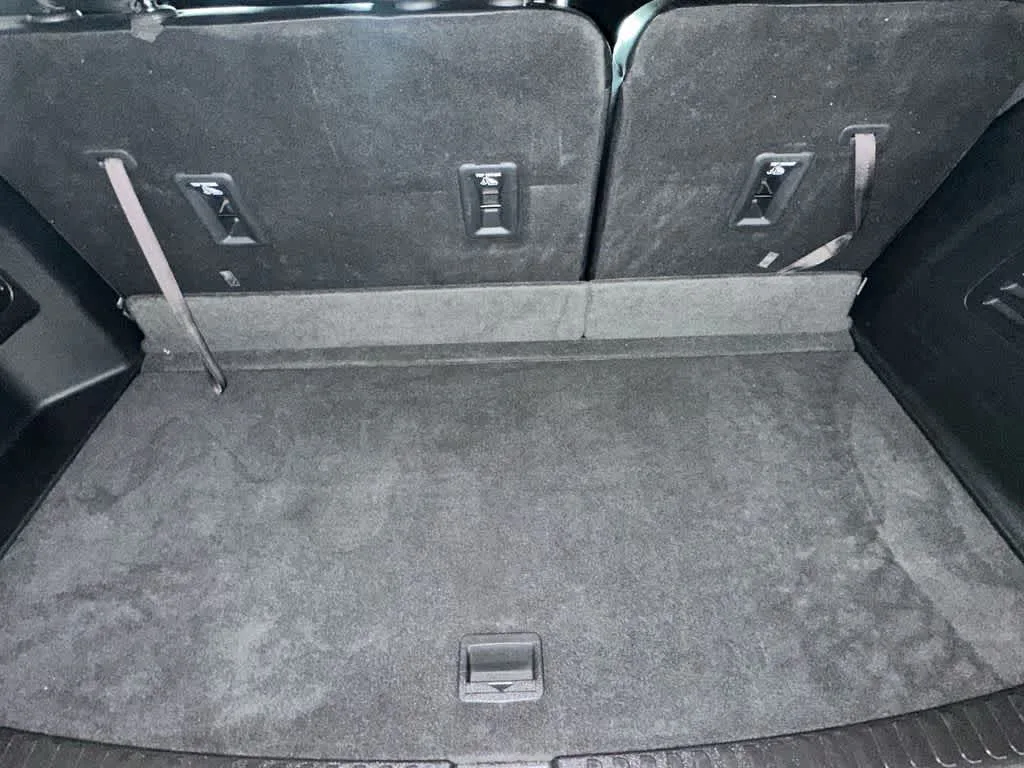 2024 Chevrolet Traverse FWD LT photo 25