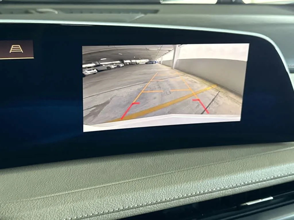2024 Cadillac XT4 FWD Premium Luxury photo 18