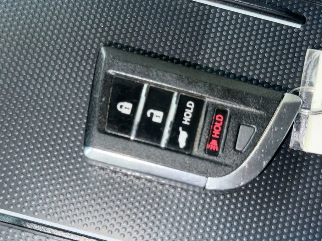 2025 Acura MDX FWD photo 28
