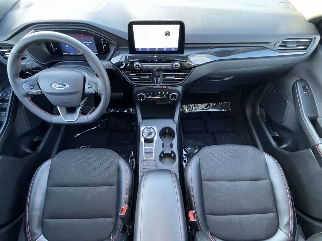2025 Ford Escape ST-Line photo 24