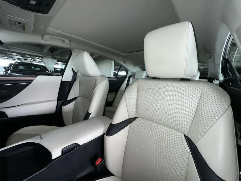 2025 Lexus ES 350 ES 350 photo 14