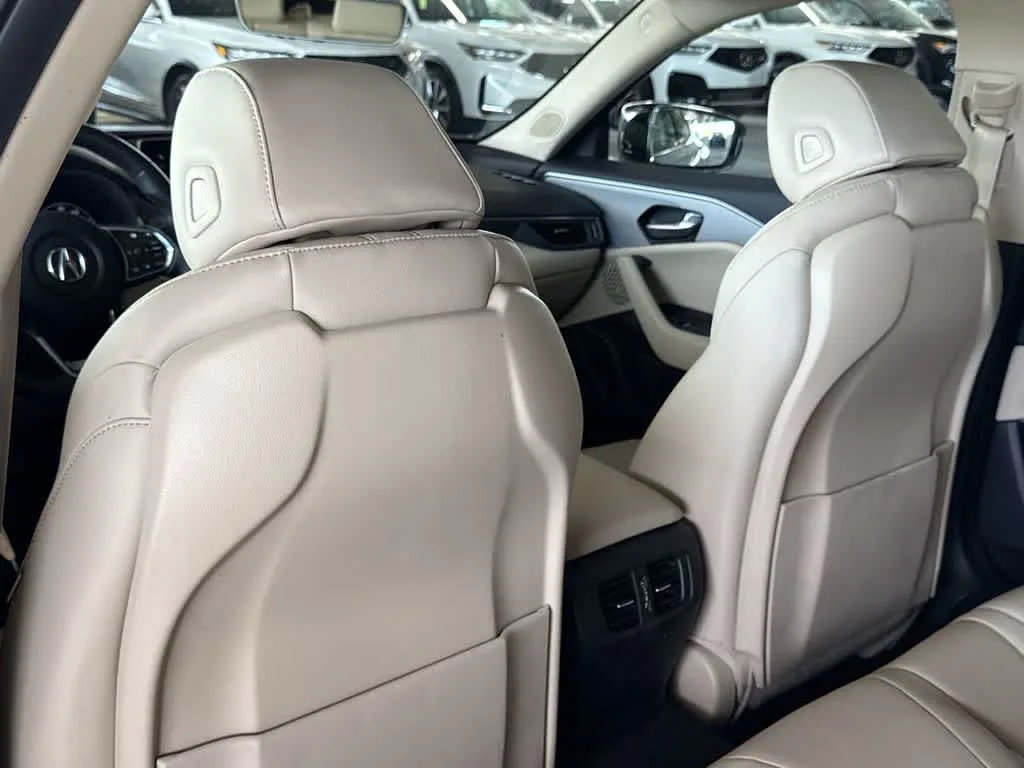 2023 Acura TLX FWD photo 23