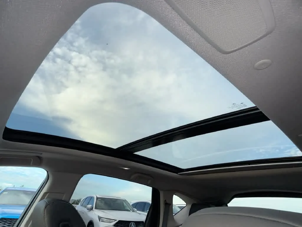 2025 Acura RDX w/Technology Package photo 21