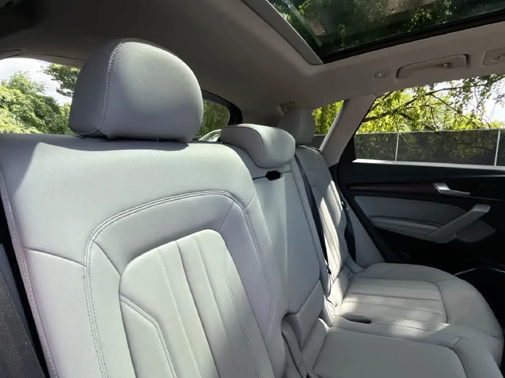 2021 Audi Q5 Premium Plus photo 26