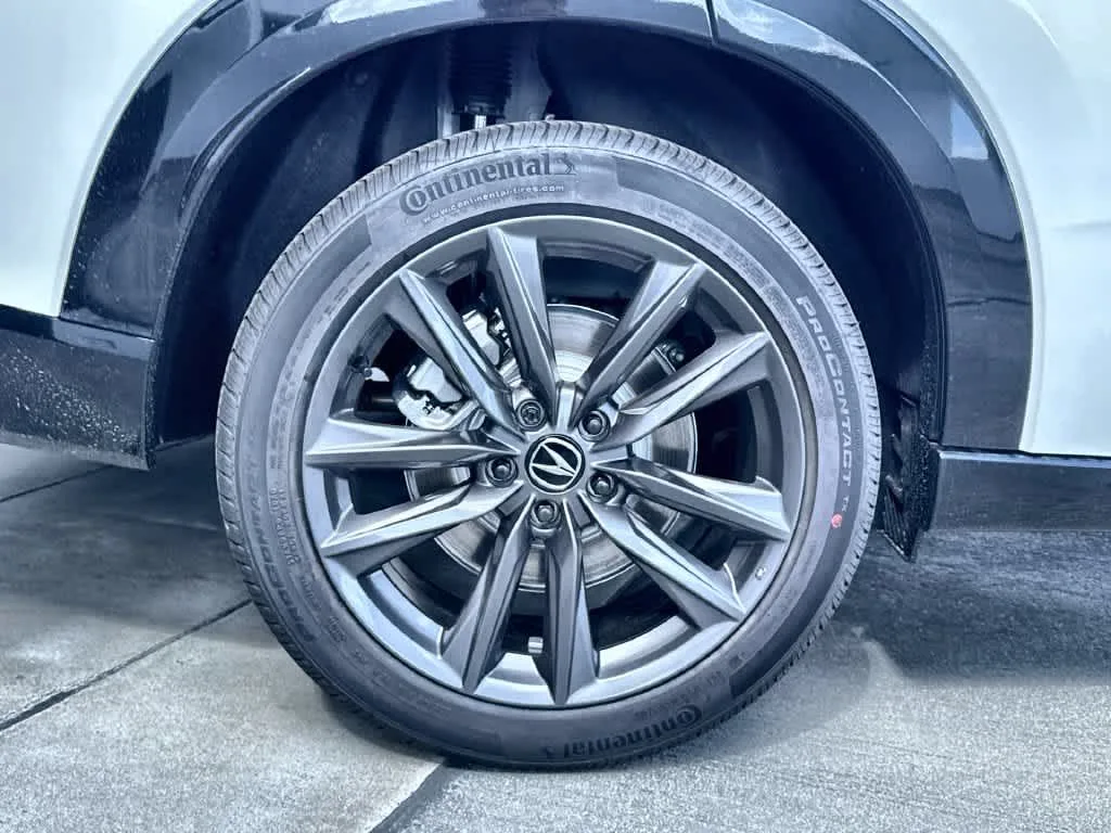 2026 Acura ADX w/A-Spec Package photo 11