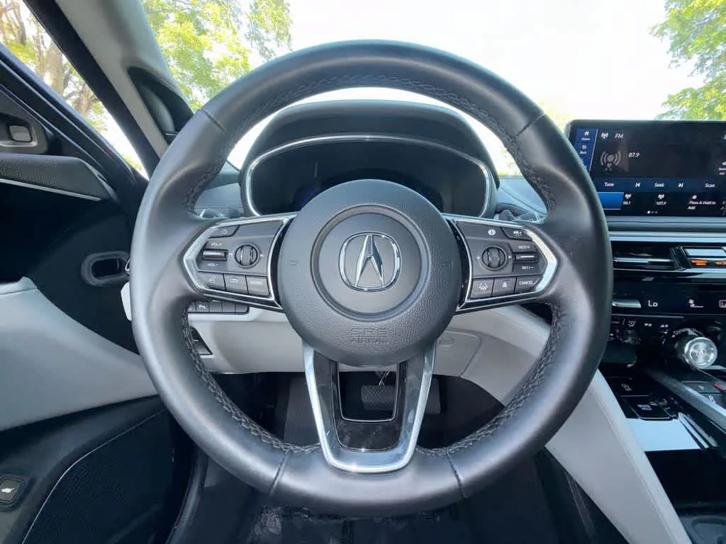 2025 Acura MDX w/Technology Package photo 15