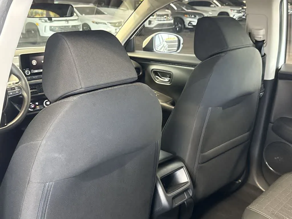 2024 Honda HR-V LX photo 23