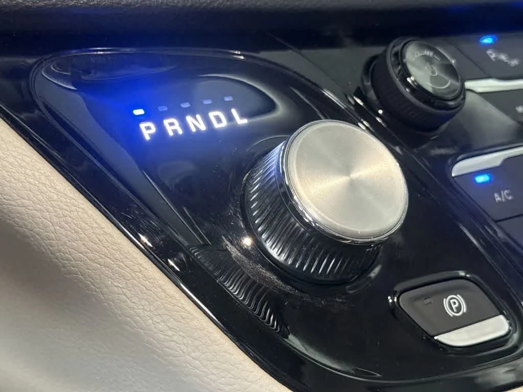2023 Chrysler Pacifica Limited photo 20