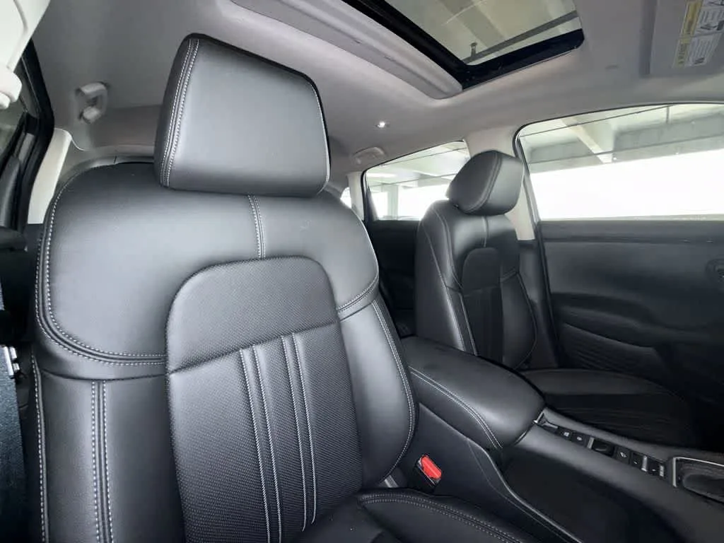 2026 Honda HR-V EX-L photo 27
