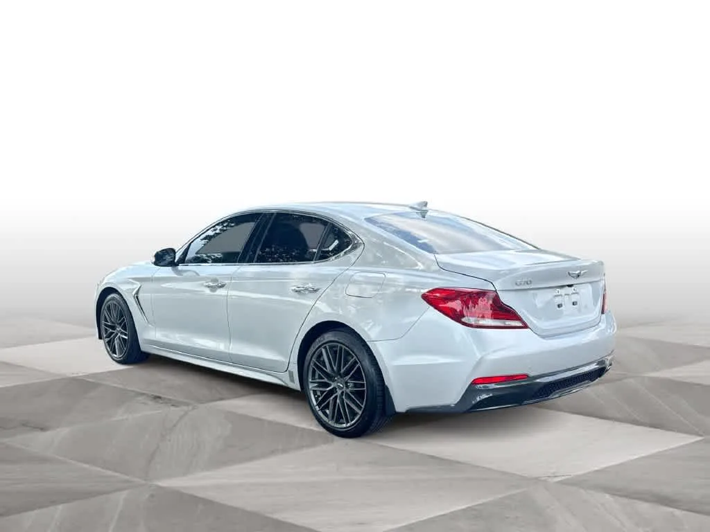 2019 Genesis G70 2.0T Advanced photo 6