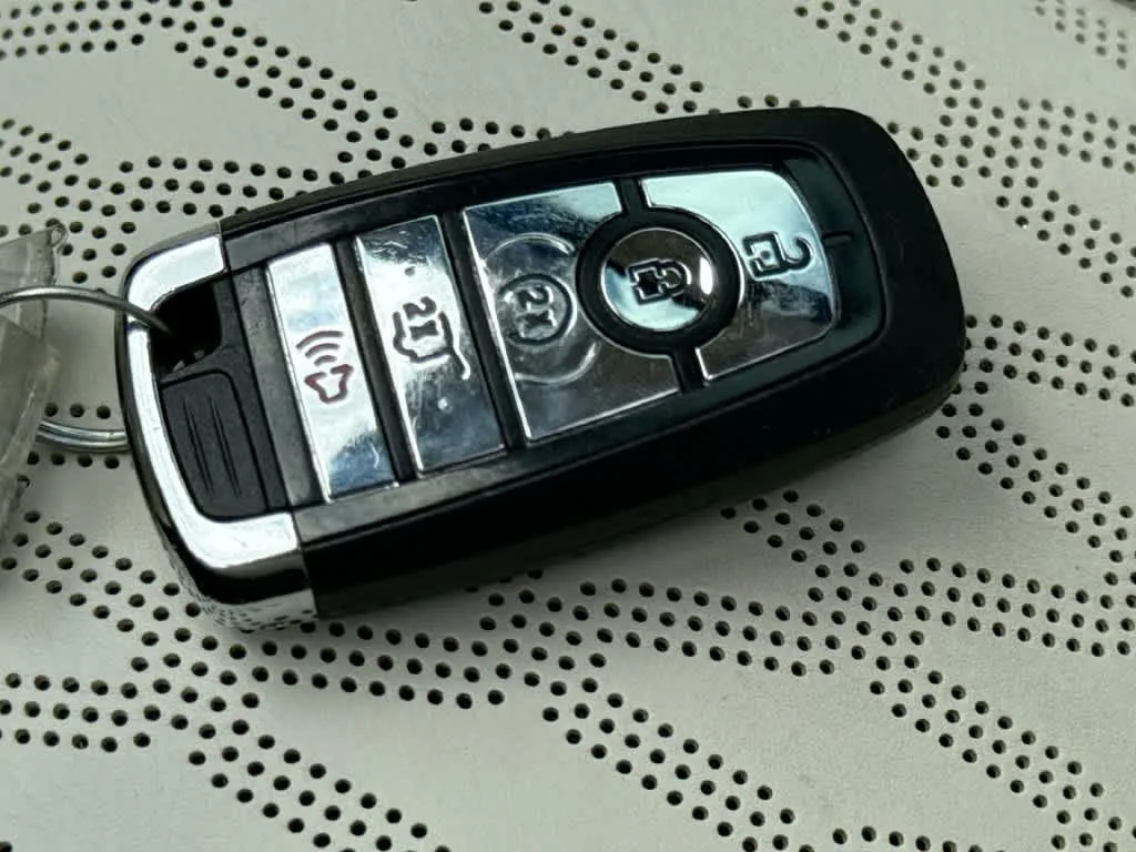 2023 Lincoln Navigator L Black Label photo 28