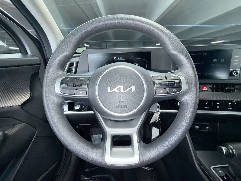 2024 Kia Sportage LX photo 15