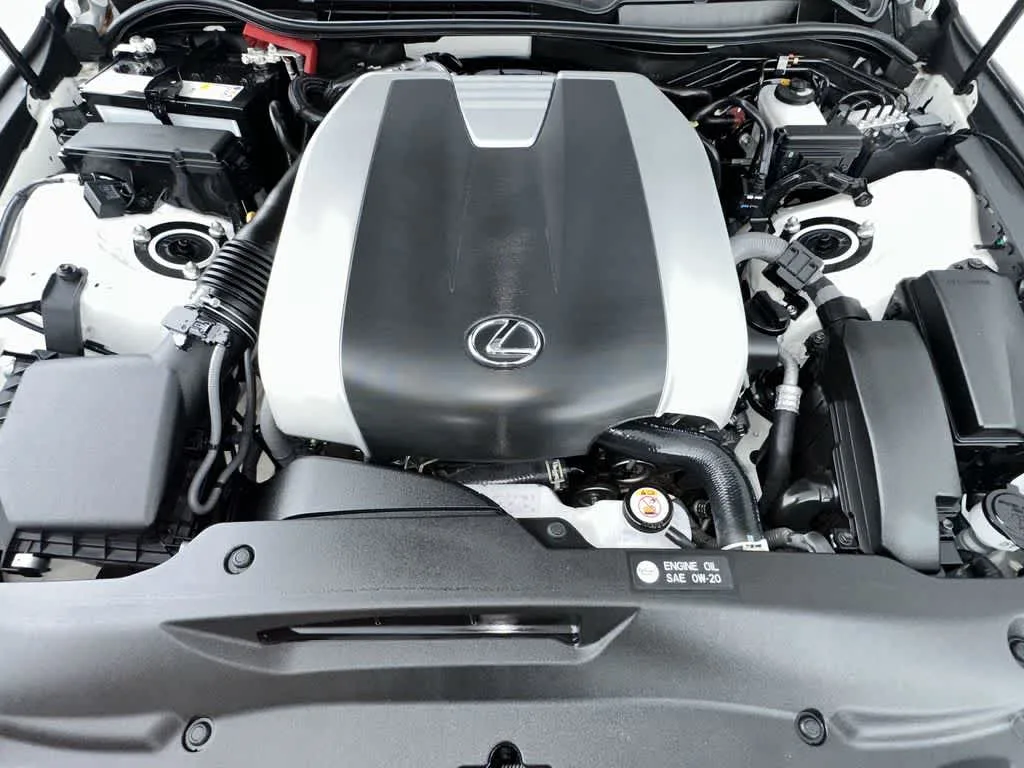 2025 Lexus IS 350 F SPORT photo 12