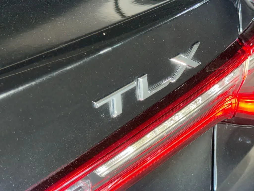 2023 Acura TLX w/Technology Package photo 10