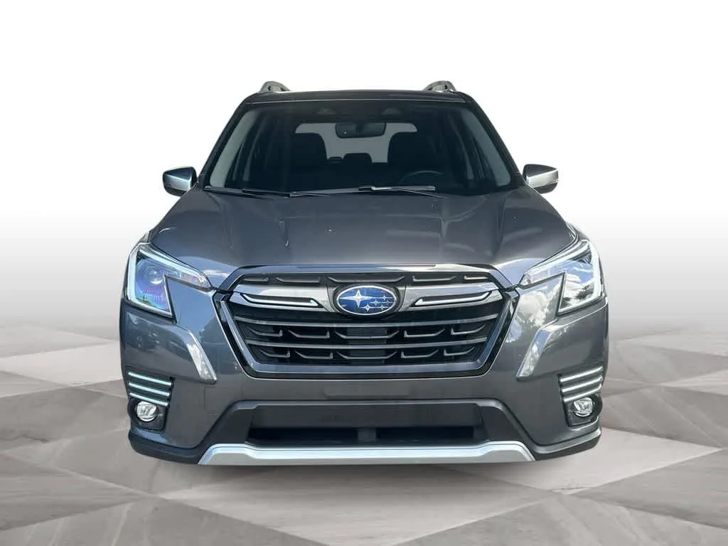 2024 Subaru Forester Touring photo 3