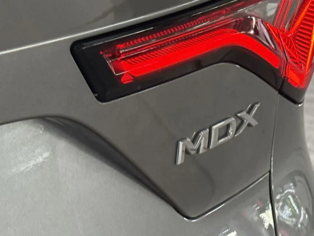 2025 Acura MDX w/Technology Package photo 10