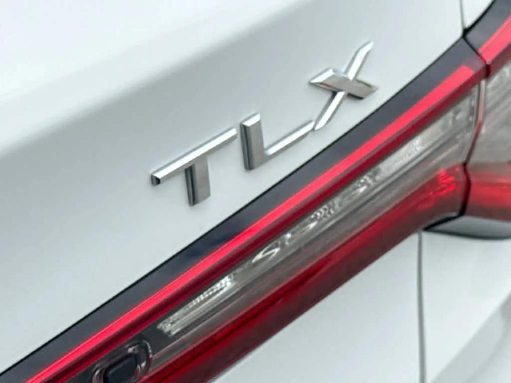 2023 Acura TLX FWD photo 10
