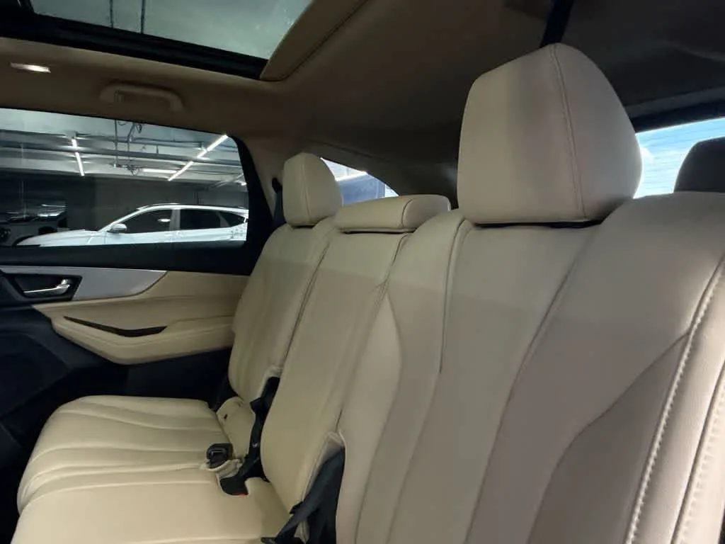 2024 Acura MDX FWD photo 22