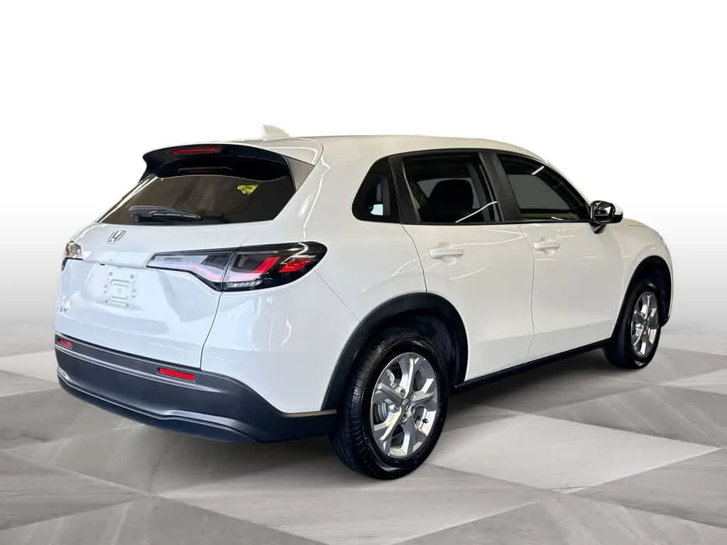 2024 Honda HR-V LX photo 8