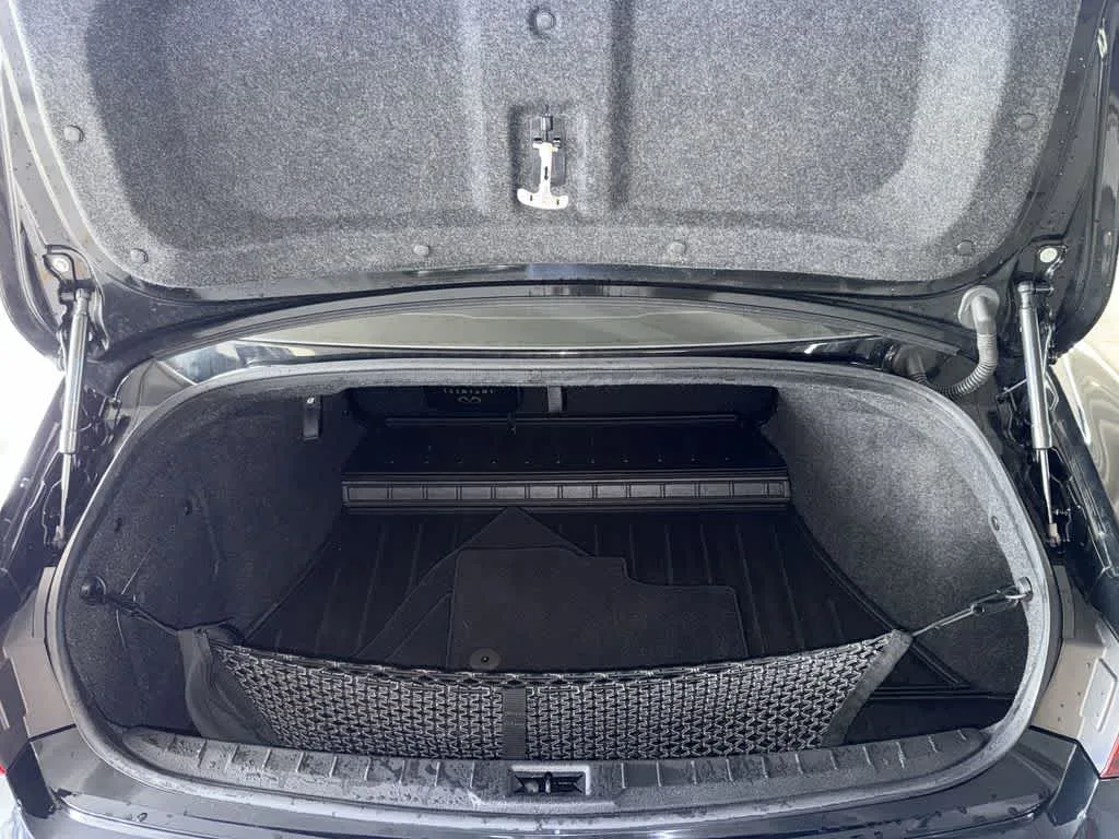 2022 INFINITI Q60 LUXE photo 24