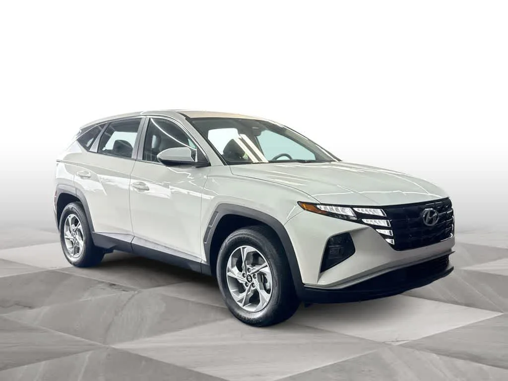 2024 Hyundai Tucson SE photo 2