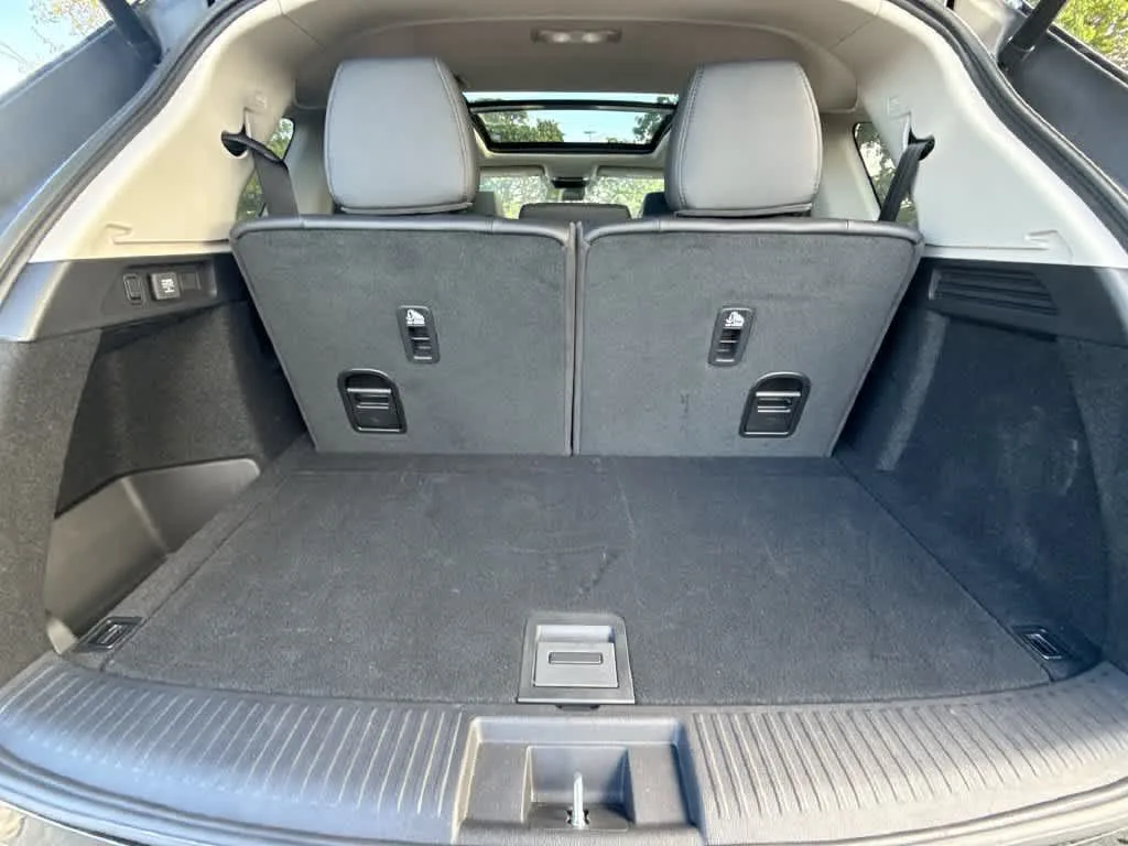 2026 Acura MDX FWD photo 25
