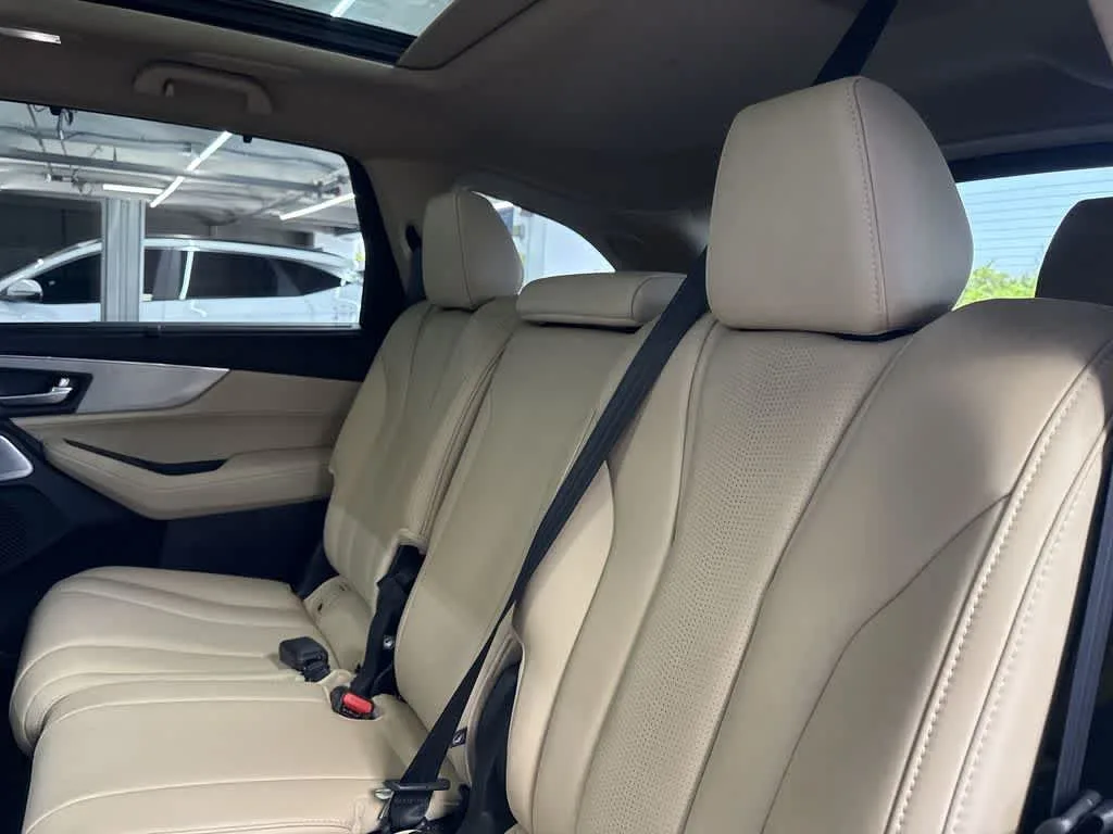 2025 Acura MDX w/Technology Package photo 22