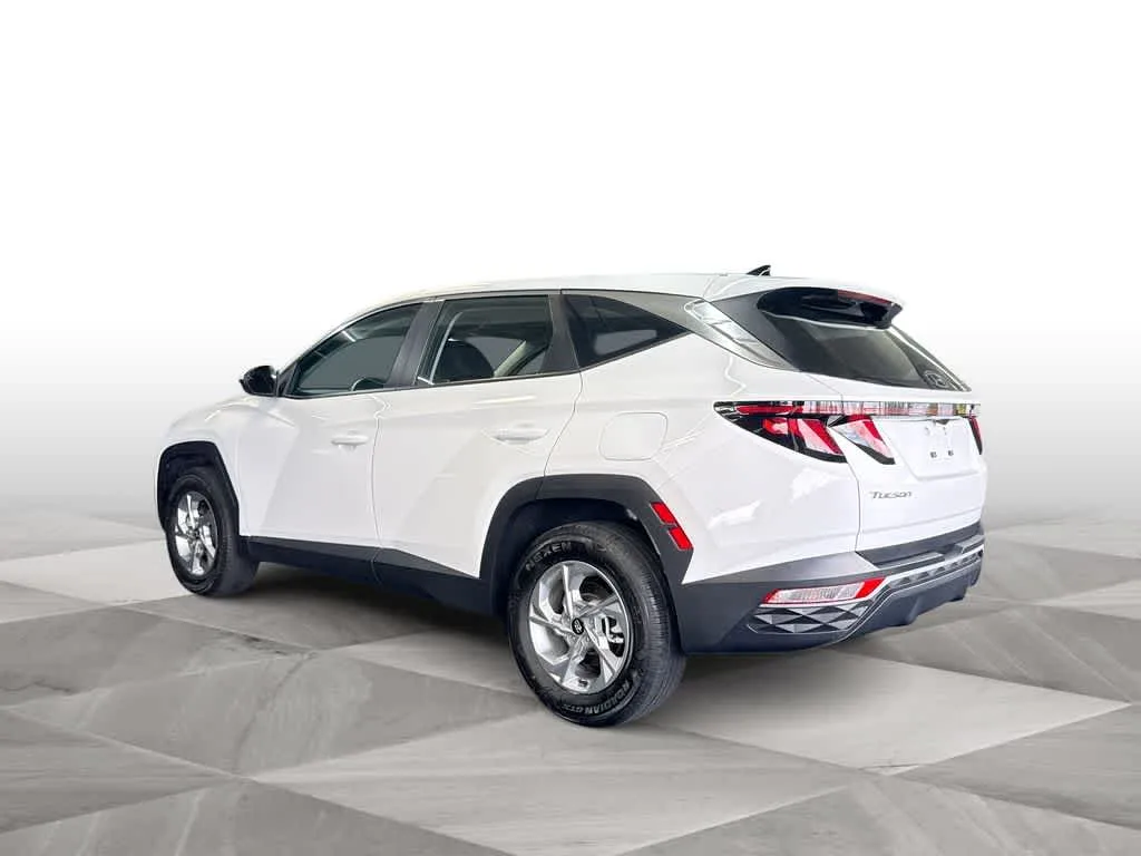 2024 Hyundai Tucson SE photo 6