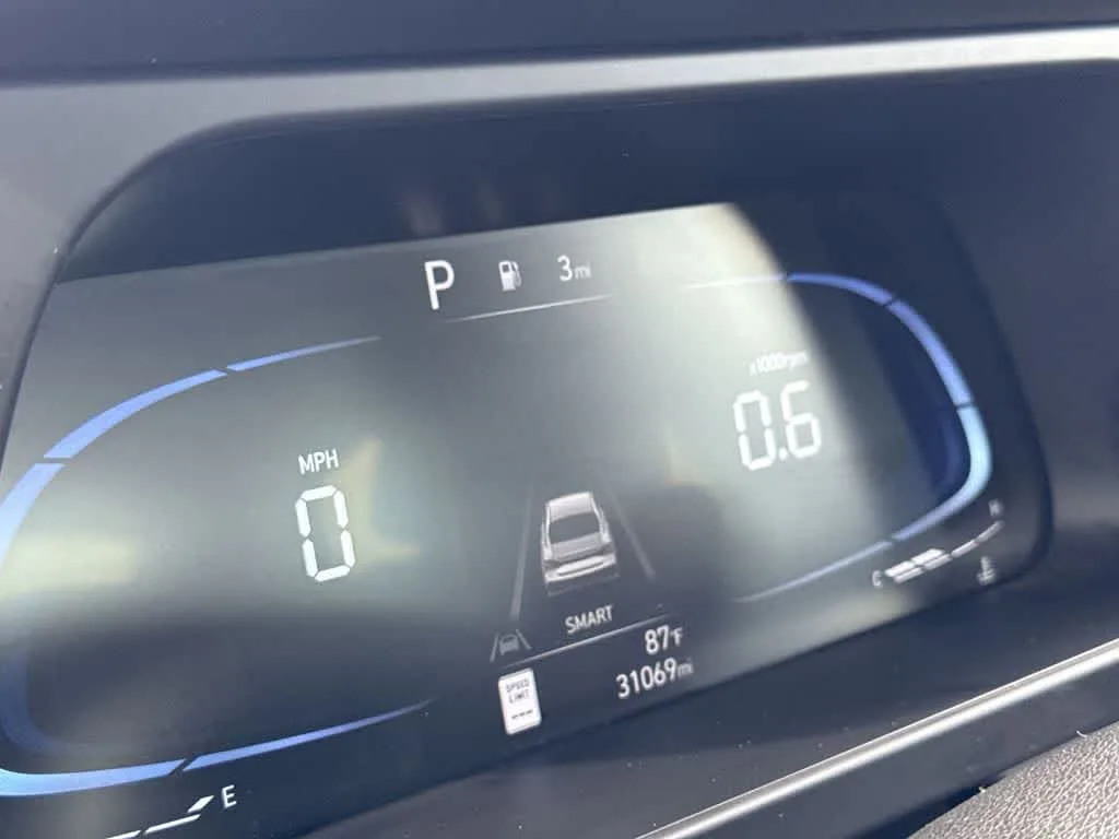 2025 Hyundai Elantra SEL Sport photo 16